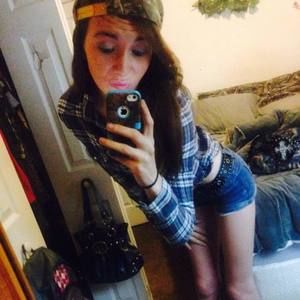 Meet your Posher, Courtney